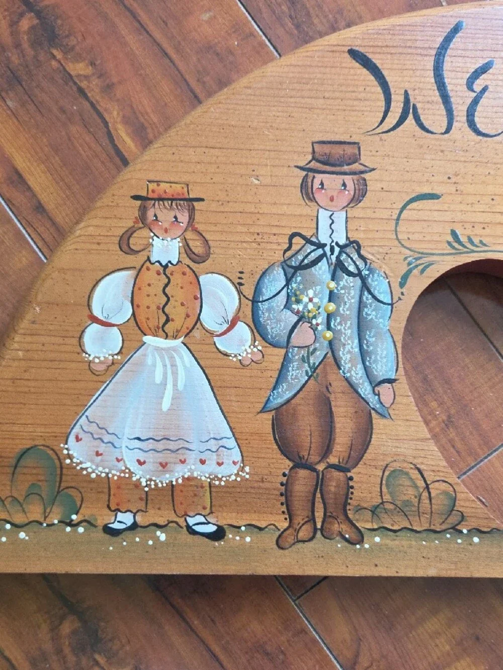Welcome Heart-Cut Wooden Wall Decor in Brown and Cream